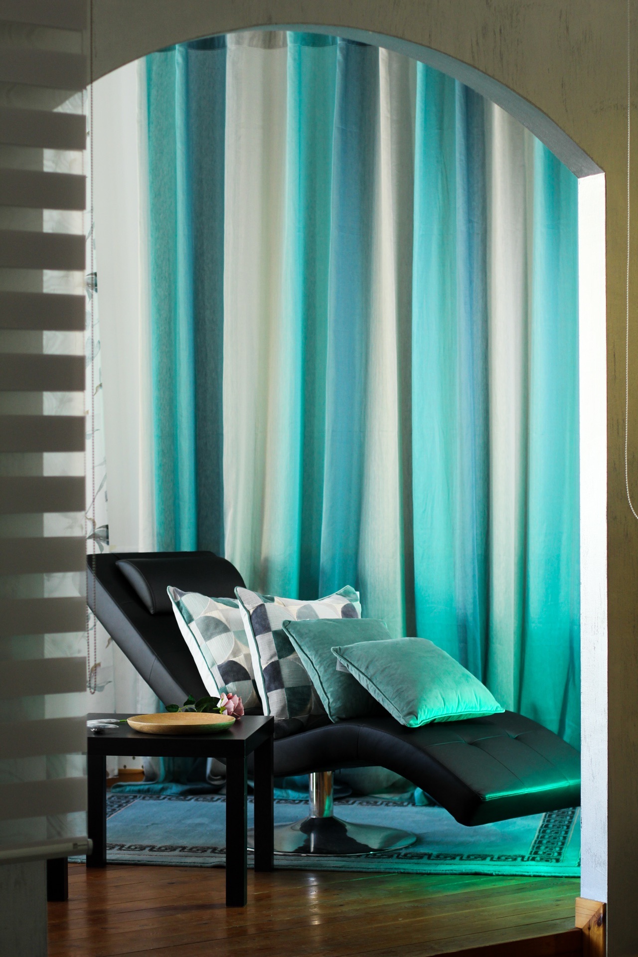 Tendaggi classici con complementi d'arredo